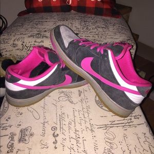 Nike SB Dunk Low Pro Shoes